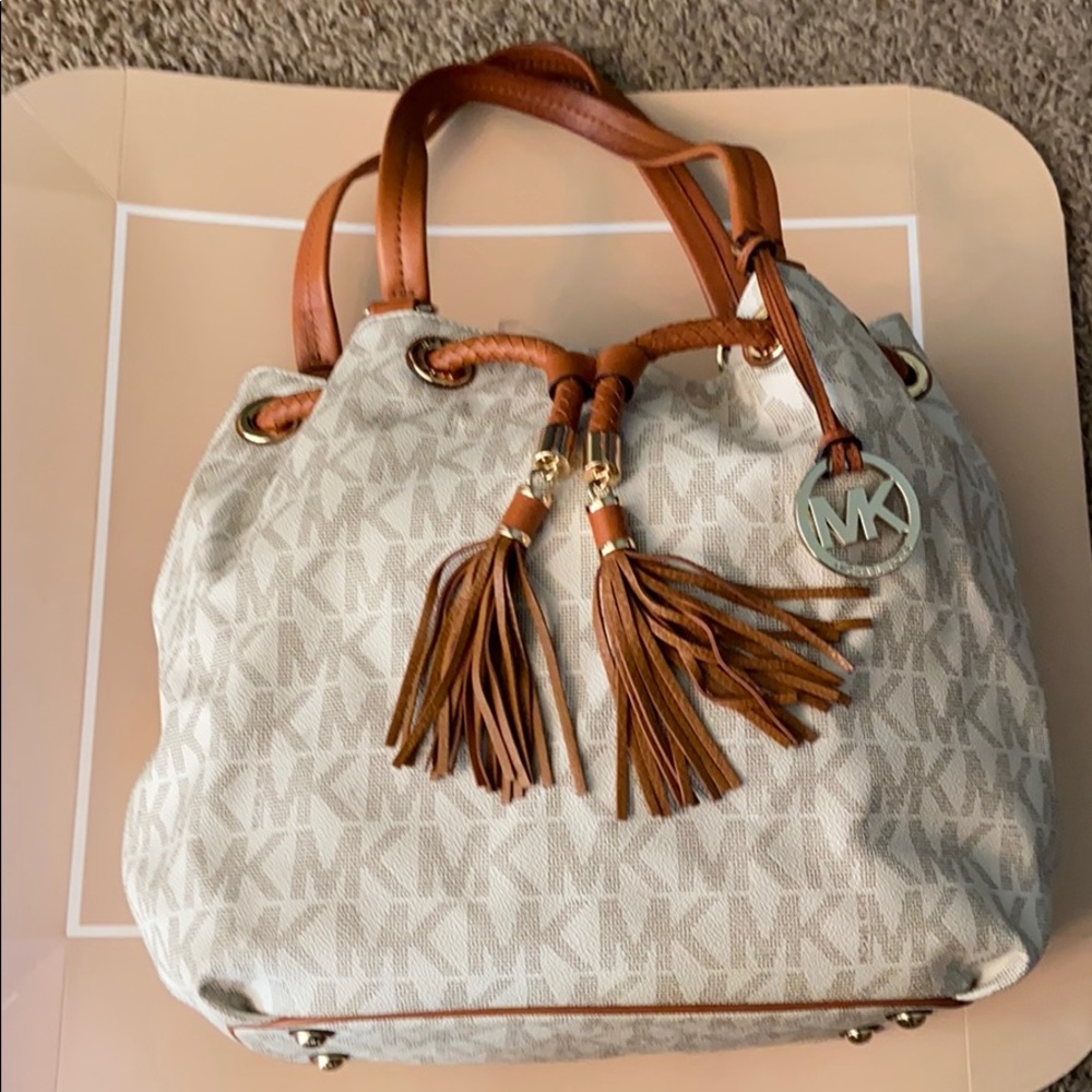 Michael Kors Signature Large Hobo Bag